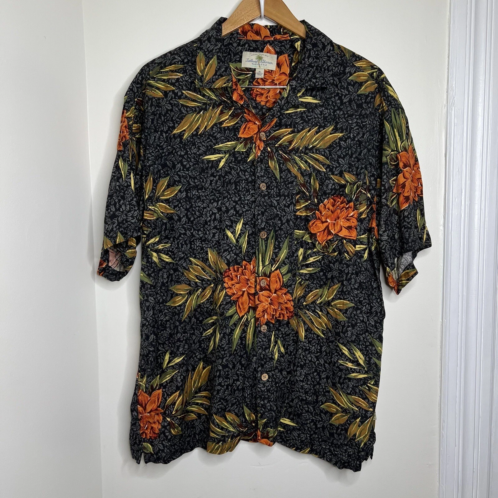 Island Shores Hawaiian Shirt Mens XL Casual Short Sleeve Washable Silk Vacation