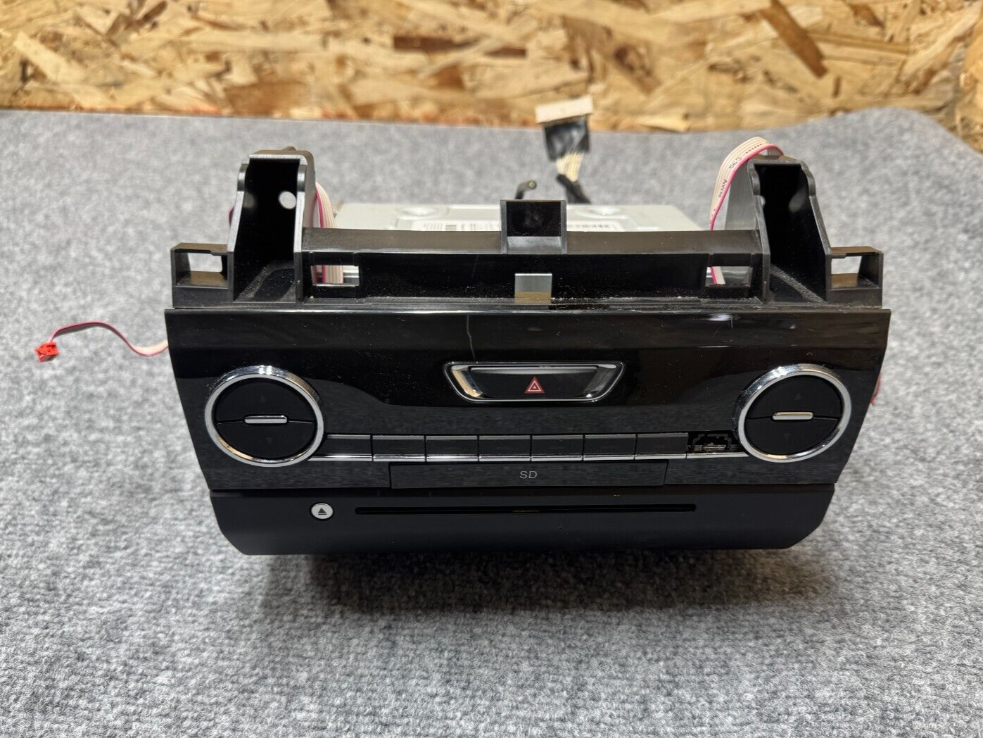 MASERATI GHIBLI M157 14-17 OEM AM FM RADIO RECEIVER CD DISC PLAYER HEAD UNIT 60K