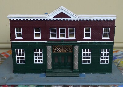 HO 1/87 Scale Tyco Pola Government Bail Bonds and Crane with Base Lot Built Used