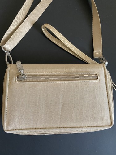 Women's Baggallini RFID Phone Wallet Crossbody Champagne Shimmer Nylon - Picture 5 of 8