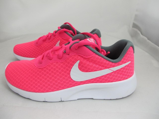 nike tanjun baby pink nike tanjun baby pink