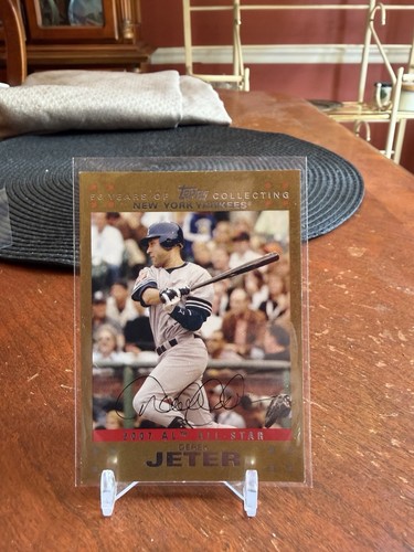 Derek Jeter [Gold] #UH218 2007 Topps Update & Highlights card