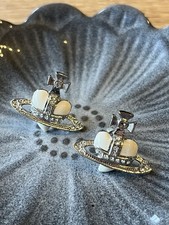 Vintage Vivienne Westwood Orbit BAs White Earrings Sliver Tone
