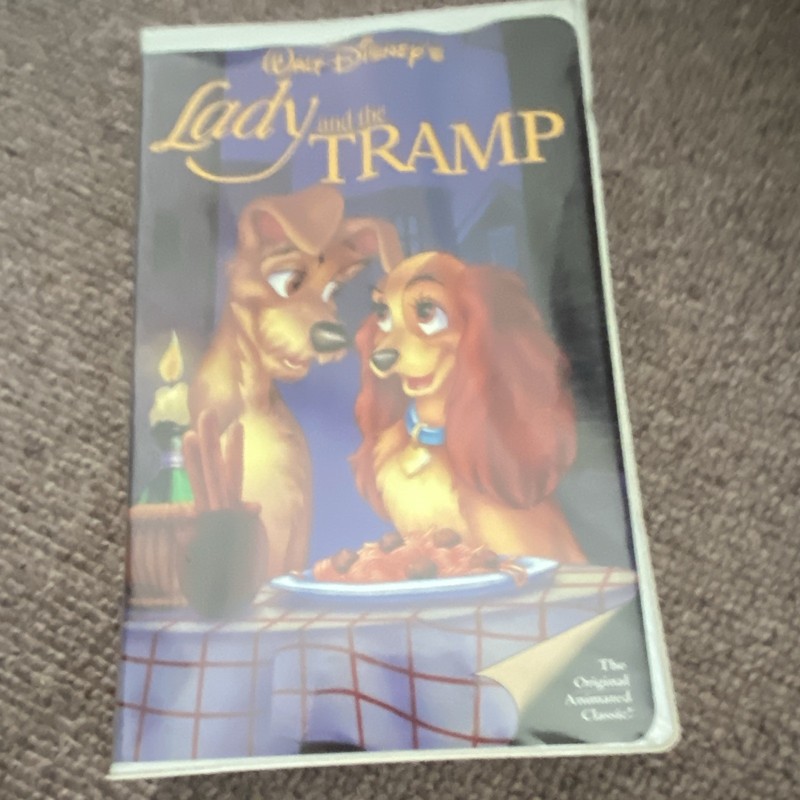 Walt Disney Home Video Lady and the Tramp VHS NTSC G 1955 English Clamshell