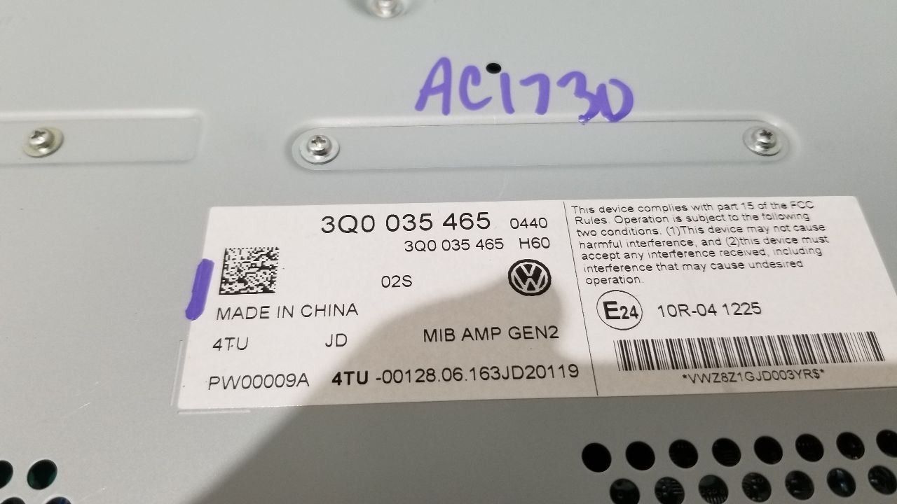 17 BENTLEY BENTAYGA RADIO AUDIO AMPLIFIER AMP 3Q0035465