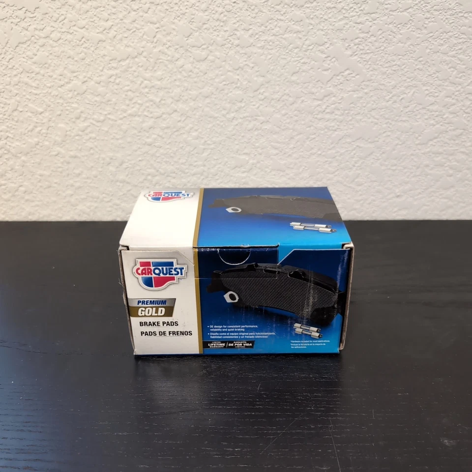Комплект первоклассных золотисто-керамических передних тормозных колодок Toyota/Lexus Carquest GMKD772 - Изображение 2 из 3