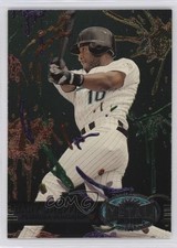 1997 Skybox Metal Universe Gary Sheffield #179 0v7a