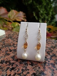 585 Gold Filled Gold Ohrringe mit Opal und grünem Amethyst 585 Gold Filled Gold Ohrringe mit Opal und grünem Amethyst