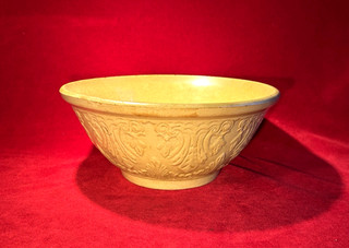 ORIG CA EARLY 1900S YELLOW WARE LARGE MIXING BOWL / ACANTHUS LEAVES / MAKER MARK