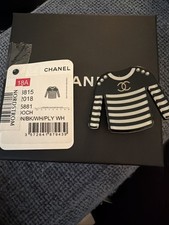 CHANEL CC Sweater Clothes Motif Brooch Imitation Pearl Plastic 18A Original Box