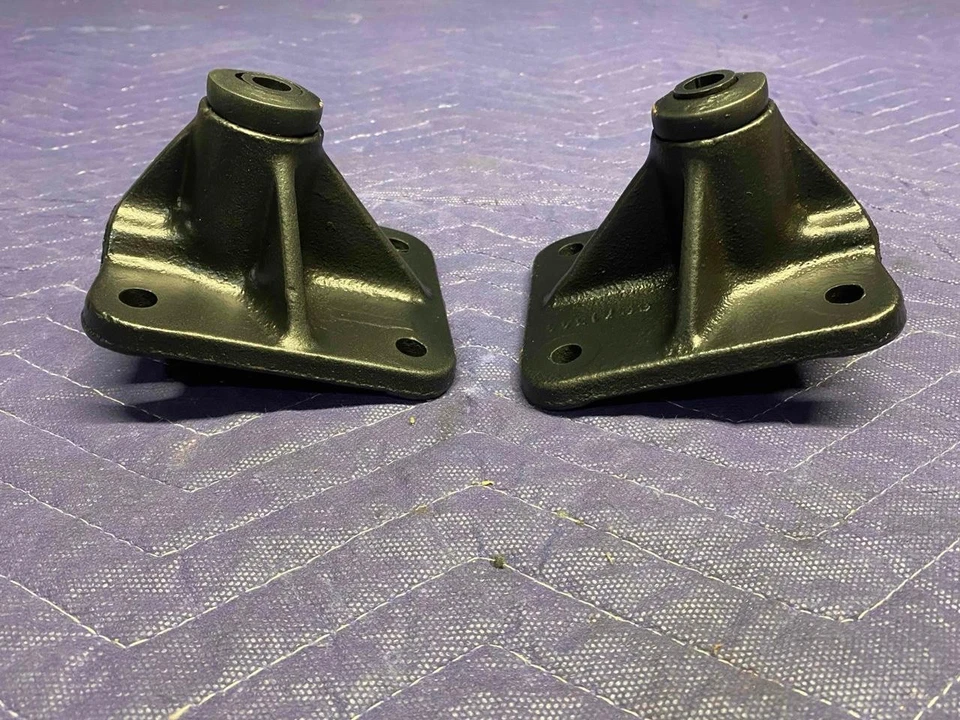 73-87 Chevy GMC K10 K20 K5 HOJA DELANTERA RESORTE GRILLETE MONTAJE 73-91 CARROCERÍA CUADRADA Foto 4 de 4