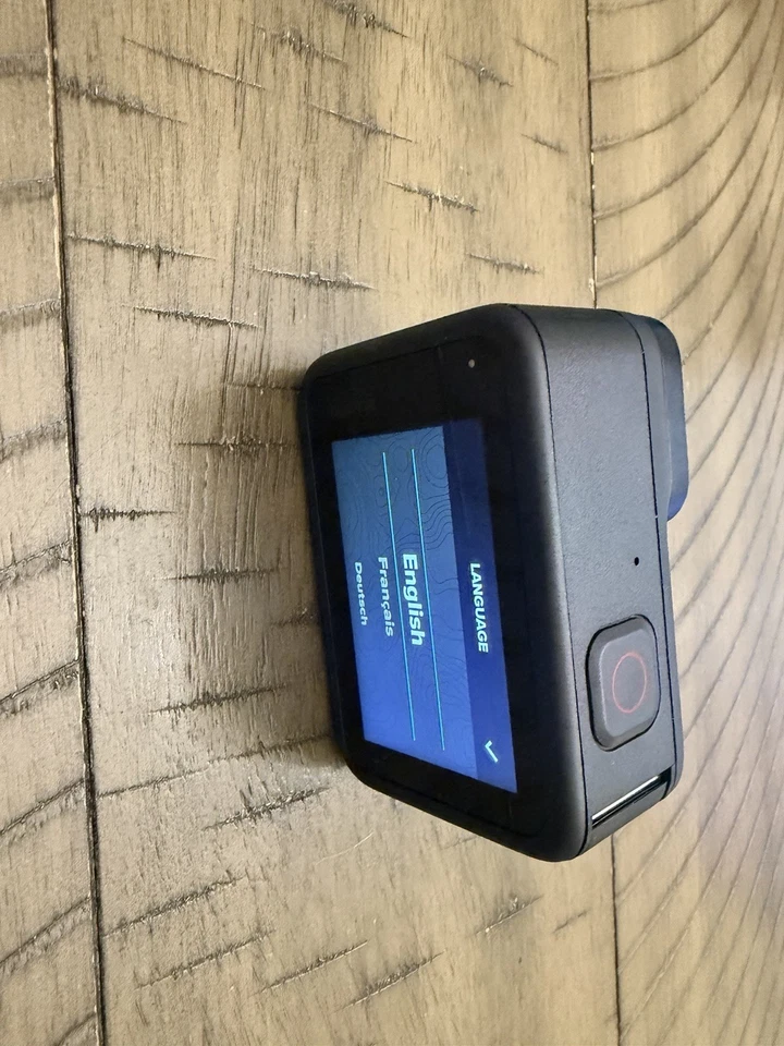 GoPro HERO11 Black Bundle - 2 Enduro Batteries, Dual Charger, 128GB SD, Mount - Image 4 of 4