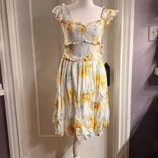 Old Navy Girls Flutter Sleeve Smocked Floral Print Dress Size XL 14-16