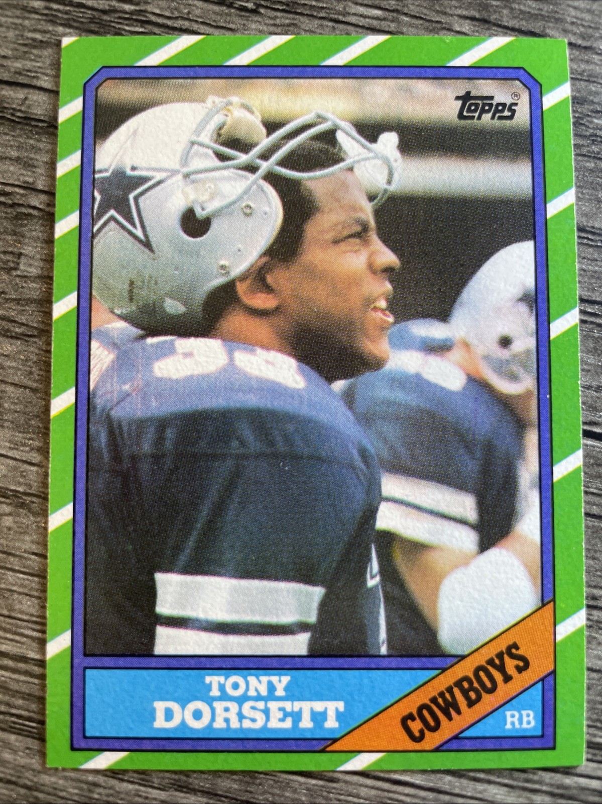 1986 Topps Football ~ TONY DORSETT ~ Card #126 - Dallas Cowboys
