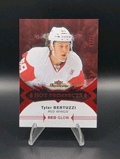 2016-17 Fleer Showcase Hot Prospects Red Glow 11/25 Tyler Bertuzzi #117 Rookie 