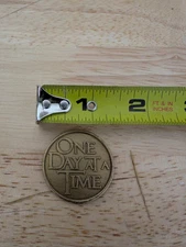 Alcoholic "One Day At A Time" 1-Year Recovery Medallion Medal Token AA Anonymous