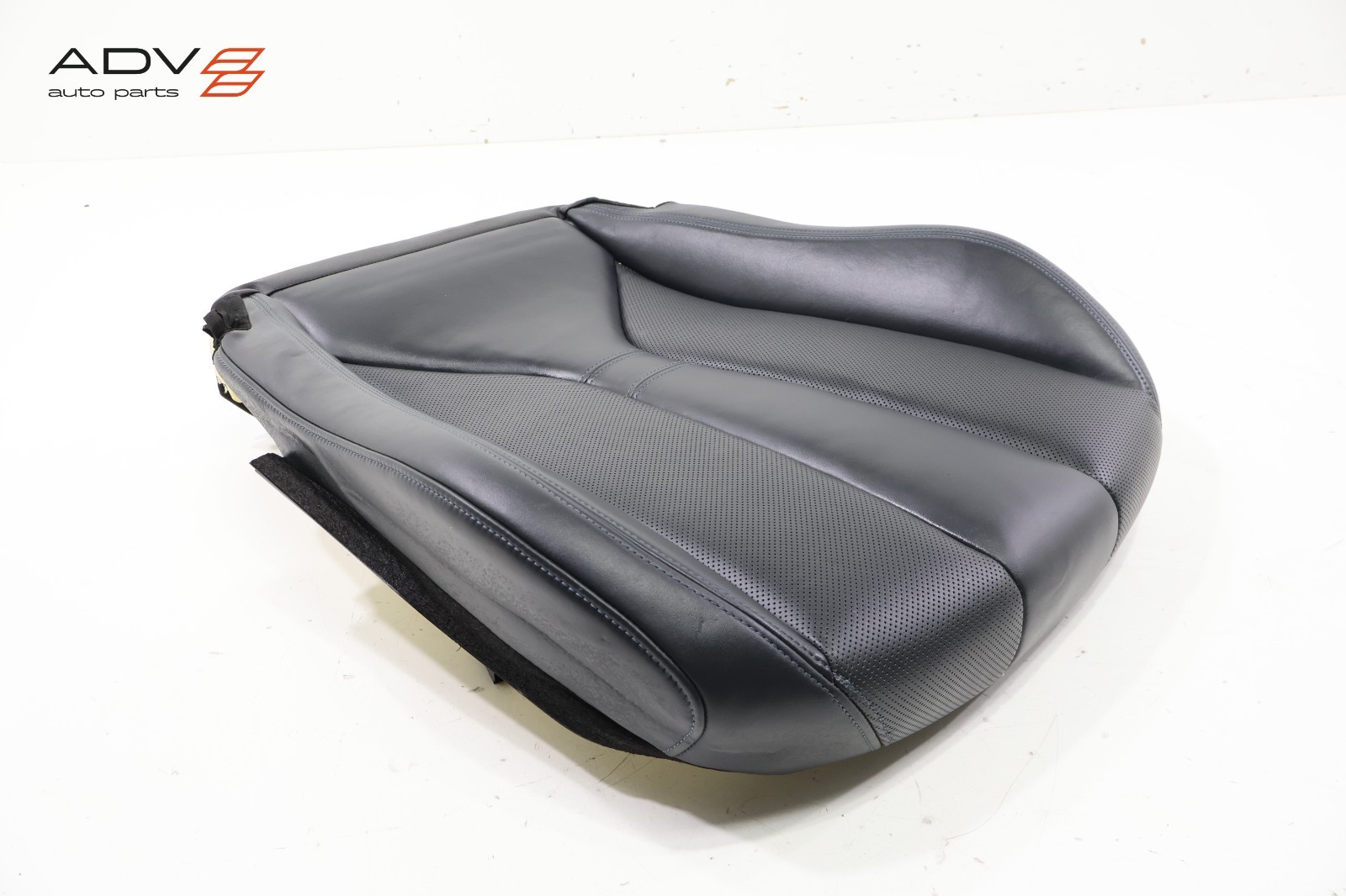 2014 - 2017 BMW i8 I12 COUPE FRONT RIGHT PASSENGER SIDE SEAT LOWER CUSHION OEM