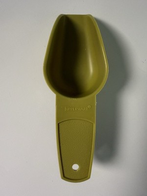 Vintage Tupperware Avacado Green Small Scoop 878-5