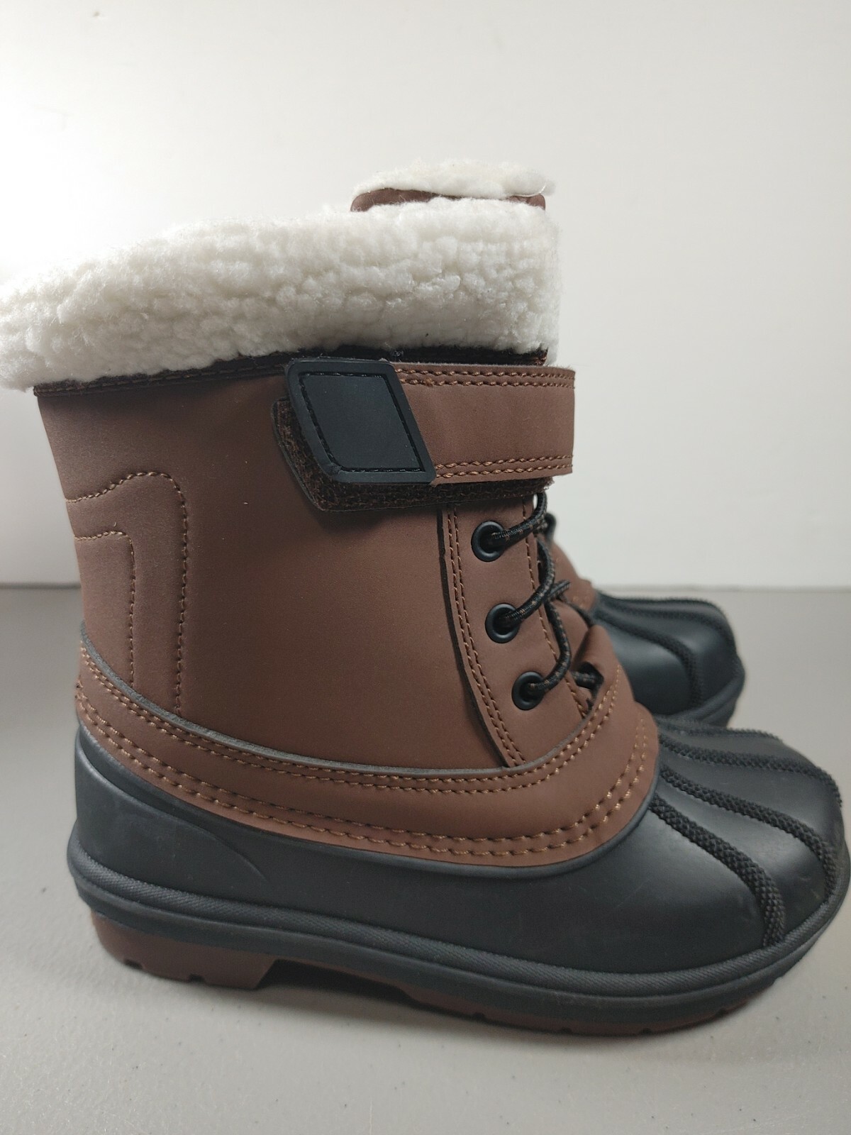 Cat & jack Toddler Journey black and red waterproof Snow boots Size 11