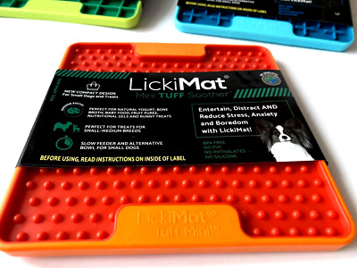LickiMat Mini TUFF Soother Beschäftigung Hundespielzeug schlingen orange rot 15