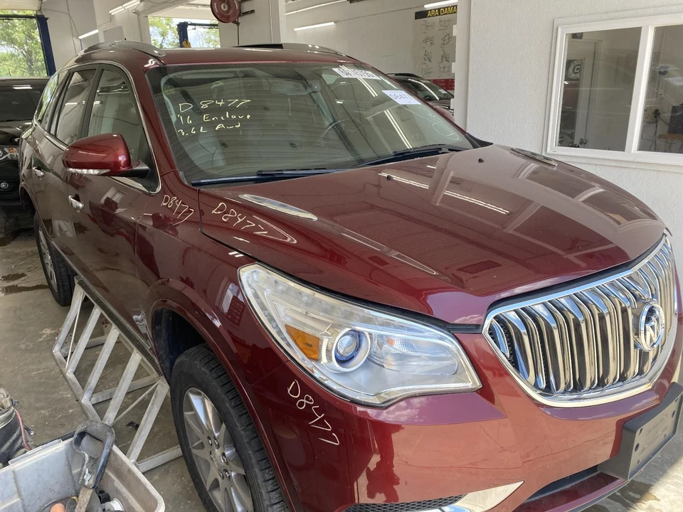 Conjunto de luz trasera derecha usado se adapta a: Buick Enclave 2016 tapa montada grado derecho Foto 4 de 4