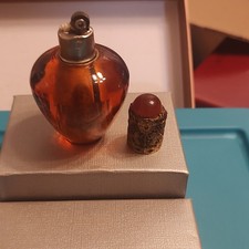 Vintage Strikealite Amber Table Lighter Made in USA w/ Flint Wheel Top & Cap