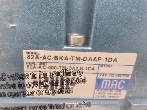 NEW OLD STOCK! MAC 110/120V COIL SOLENOID VALVE 82A-AC-BKA-TM-DAAP-1DA - Picture 2 of 3