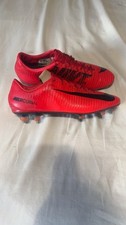 Red and black Nike Mercurial Vapor XI FG soccer cleats Size 8.5 
