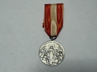 Original WW1 Imperial German Helvetia Benigna Medal for Swiss Red Cross 800 Mark