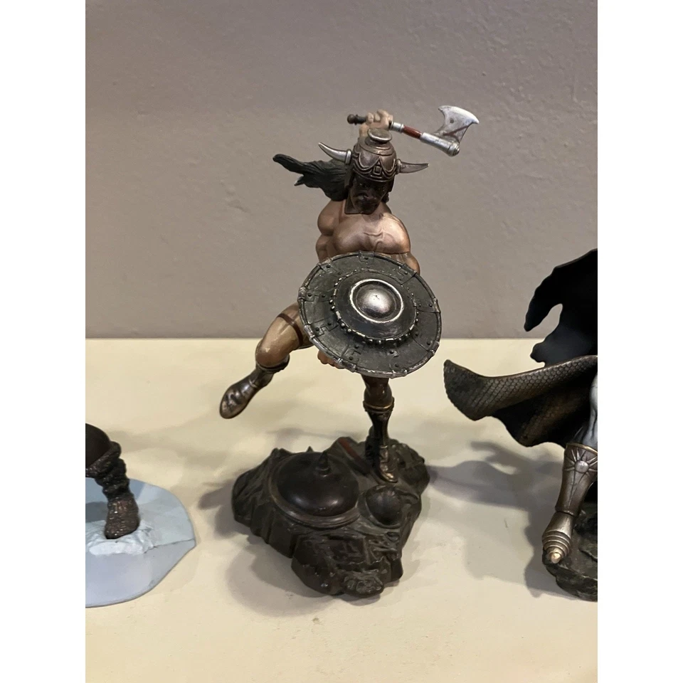 FRANK FRAZETTA Lote de 3 Figuras de Artista Maestro Hun Death Dealer 1998 1999 Foto 3 de 4