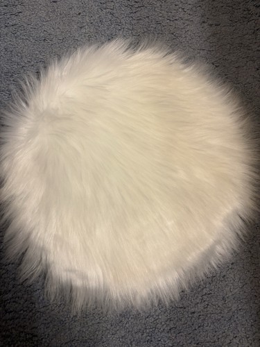 White Faux Fur Sheepskin-Style Round Seat Pad Rug 14 in, Easy Clean