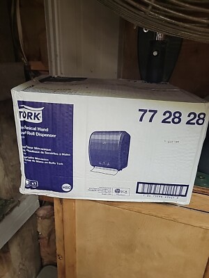 Tork 772828 Mechanical Paper Hand Towel Roll Dispenser New Bathroom Washroom M1