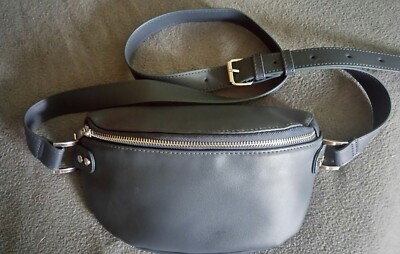crossbody bag Schultertasche Gürteltasche taubenblau grau Bauchtasche Kunstleder