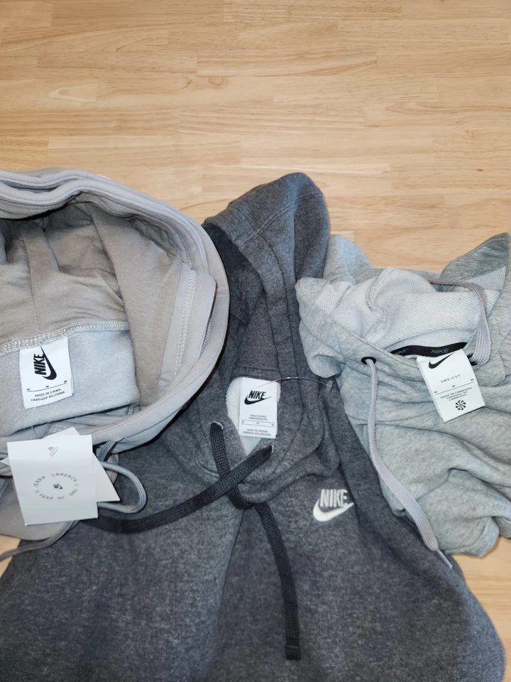 Lot of 8 Nike Hoodie & Sweater Various Sizes & Conditions Embroidered Logos Mens - Image 3 of 4