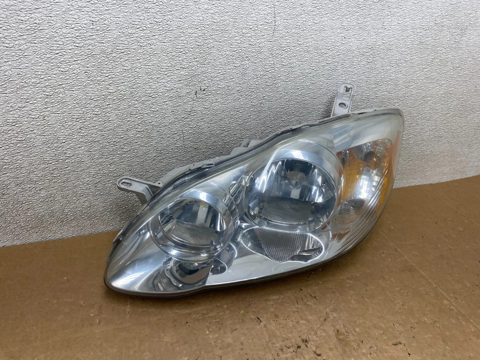 Faro lateral izquierdo Toyota Corolla 2005-2008 OEM V5130 DW Foto 3 de 4