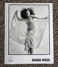 DIANA ROSS - Original Promotional 8x10 Press Photo 1 Motown Records