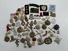 COLLECTION OF VINTAGE MILITARY BADGES & PATCHES - WW2 ETC