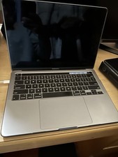 Apple MacBook Pro 13" 512 GB SSD, Intel Core i5 8th Gen., 1.40GHz, 8GB RAM .