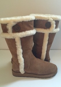michael kors boots tan