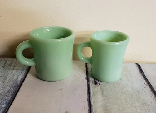 2 FIRE KING JADEITE RESTAURANT C HANDLE MUG & SLIM C MUG  ANCHOR HOCKING 