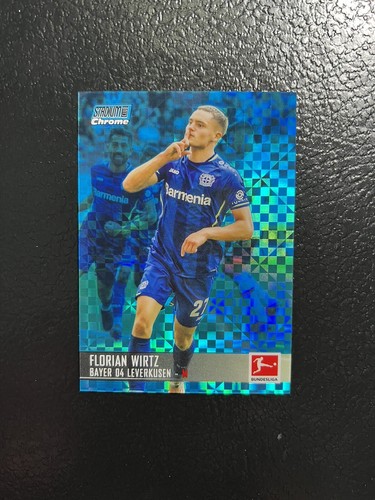 Florian Wirtz [Blue Xfractor] #71 2021 Stadium Club Chrome Bundesliga card