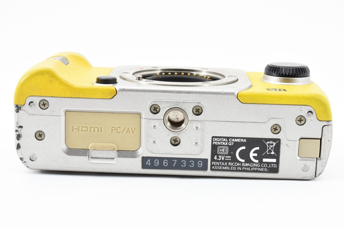 PENTAX Q7 Digital Camera Original Yellow & Double Lenses Set From