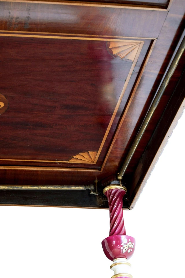 CAMA CON 4 CARTELES DE CAOBA Y PORCELANA DEL SIGLO XIX rara Foto 3 de 4