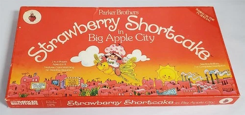 D-64 VINTAGE 1981 PARKER BROS. STRAWBERRY SHORTCAKE IN BIG APPLE CITY BOARD GAME