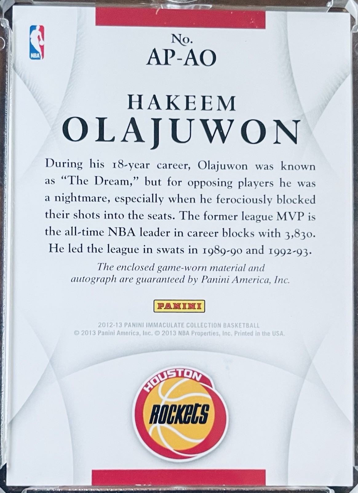 HAKEEM OLAJUWON 2012-13 PANINI IMMACULATE GAME-WORN PATCH AUTO 79/100 view 2