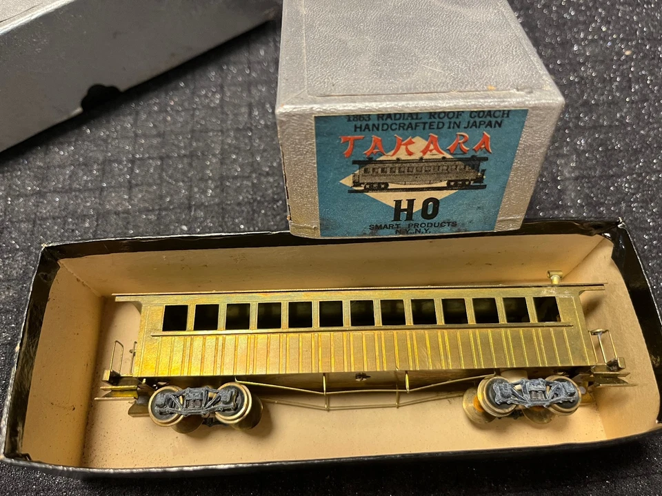 HO Brass - 1863 Radial Roof Passenger Cars w/Trucks (4) Takara, Unused, NOS - Image 4 of 4