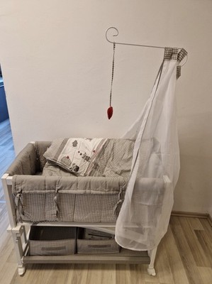 Babybett von Roba auch als Schaukel oder als Beistellbett verwendbar 