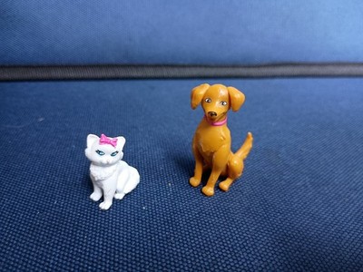 Vintage Mattel Barbie Tan Dog And White Cat With Pink Bow