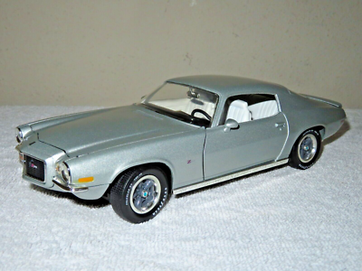 RIDGEMONT HIGH 1970 CHEVY CAMARO Z28 SILVER ERTL 1:18 OPENING