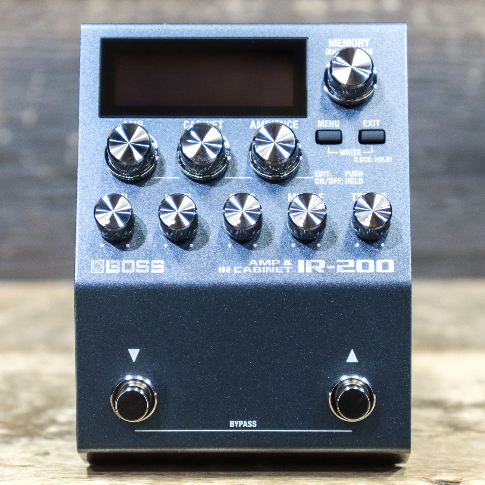Boss IR-200 Amp & IR Cabinet Direct Amp and IR Power Simulator Effect Pedal